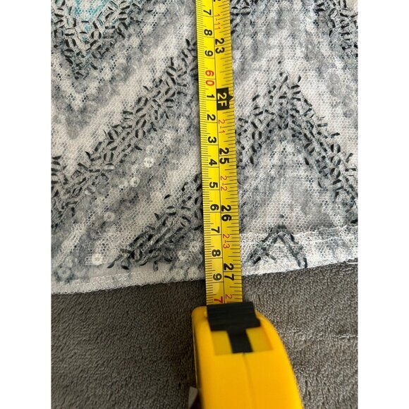 ASHLEY STEWART White w/ Silver chiffon  Round Neck Sleeveless Top 14-16 - Picture 4 of 6